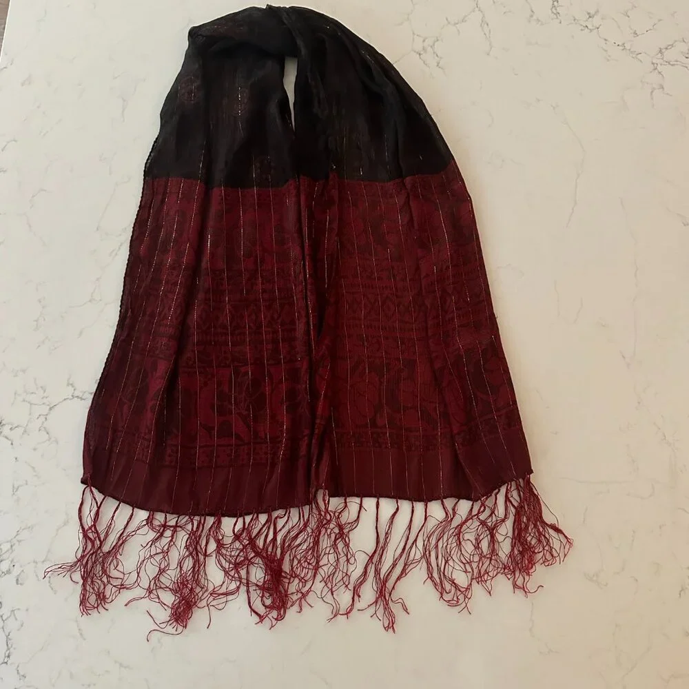 Elegant Black and Burgundy Scarf w/Gold Threading